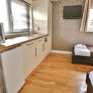 https://central-studios-gloucester-road-by-roomsbooked.cardiffhotelswales.com