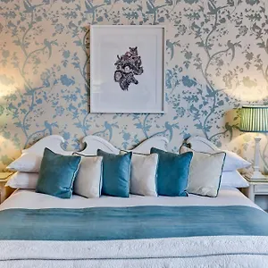 The Claremont 5* Brighton